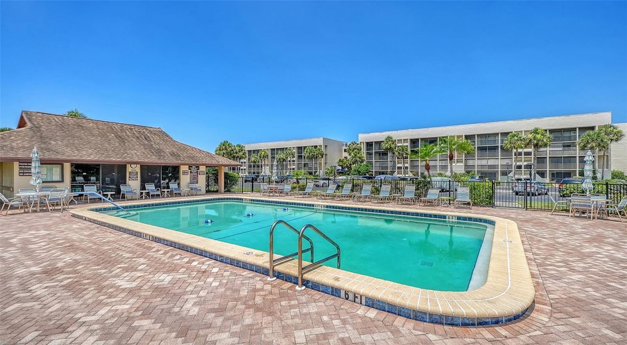 6116 43rd Street W, Unit 305D, Bradenton, FL 34210 Photo