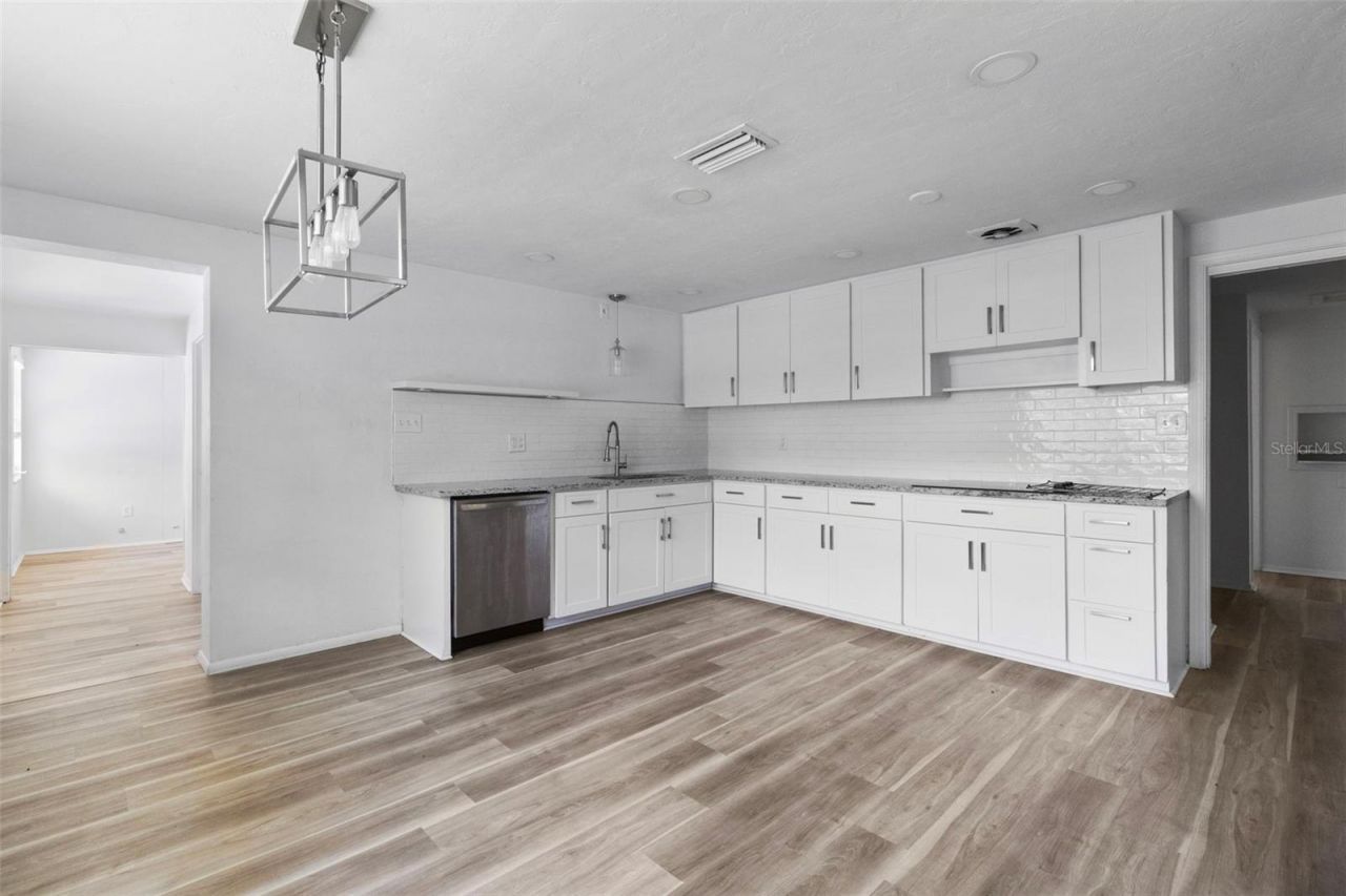4875 Northwood Avenue, Sarasota, FL 34231 Photo