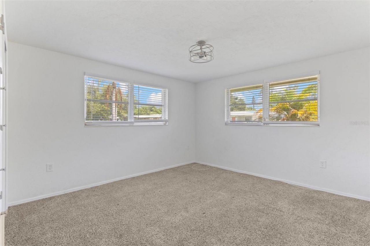 4875 Northwood Avenue, Sarasota, FL 34231 Photo