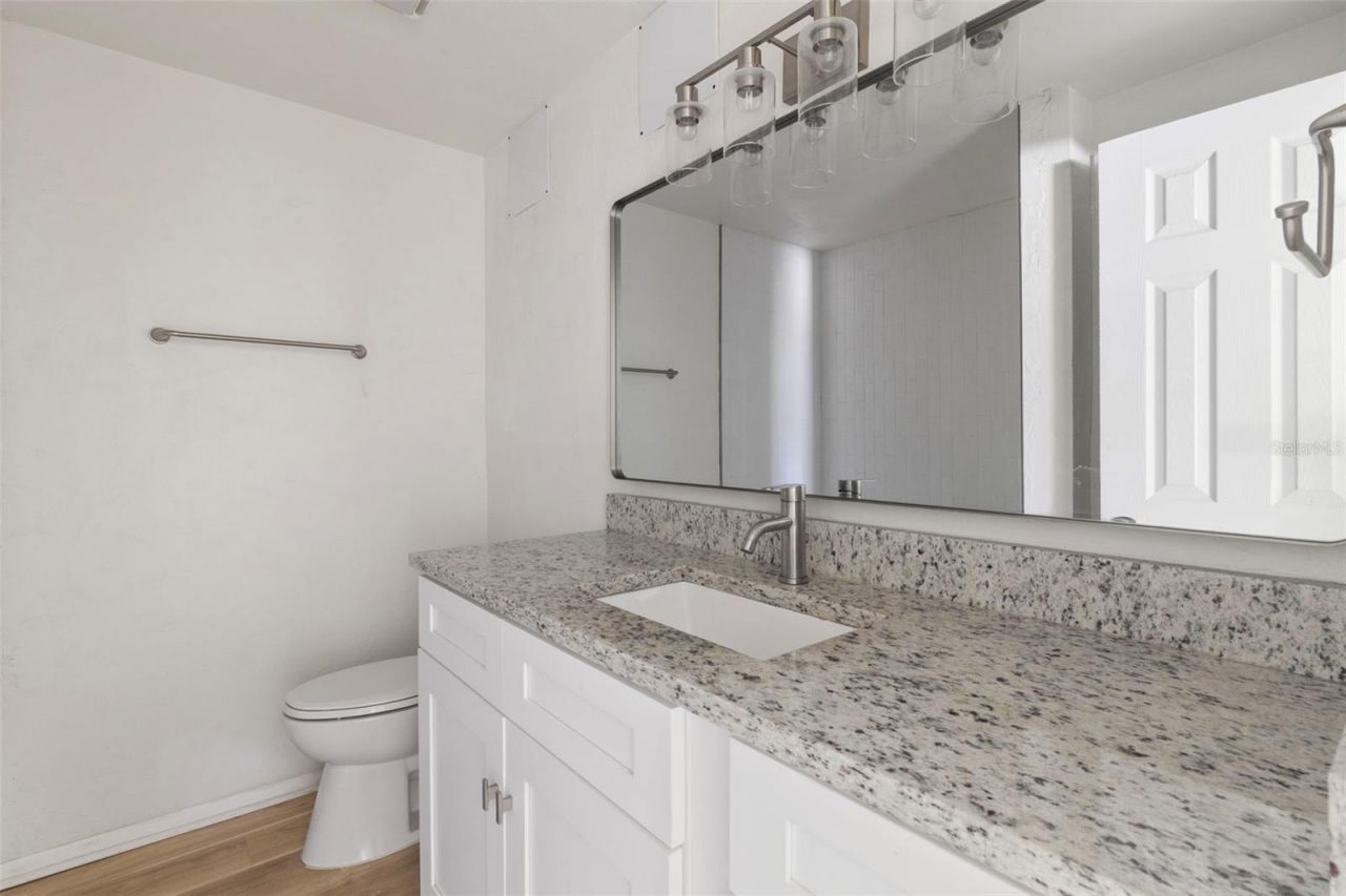 4875 Northwood Avenue, Sarasota, FL 34231 Photo