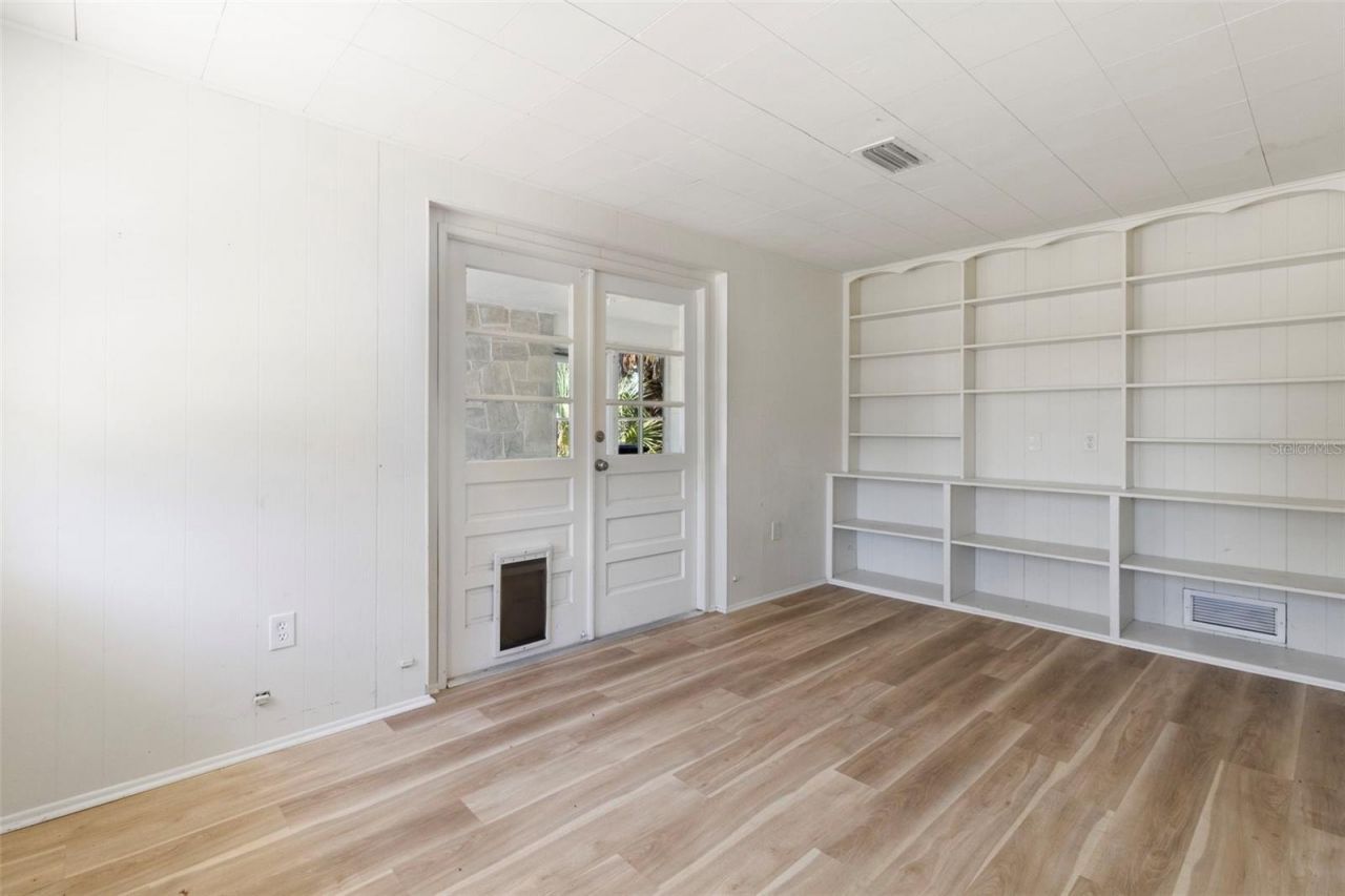 4875 Northwood Avenue, Sarasota, FL 34231 Photo