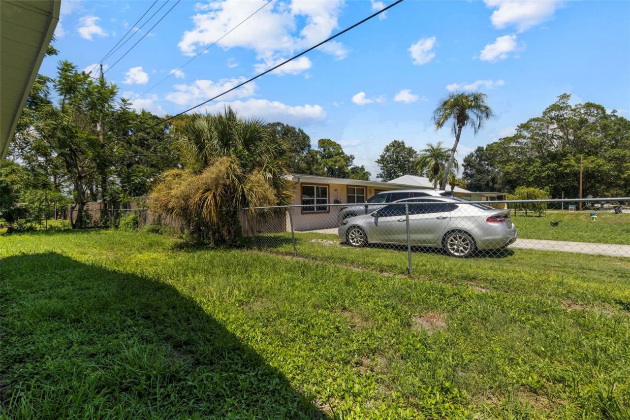4875 Northwood Avenue, Sarasota, FL 34231 Photo
