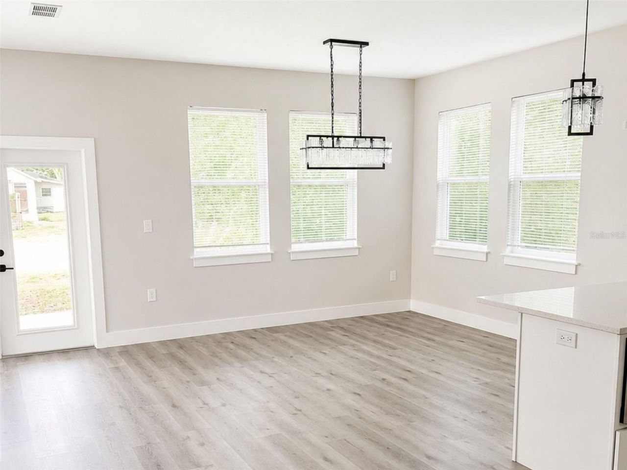 2045 27th Avenue N, Saint Petersburg, FL 33713 Photo