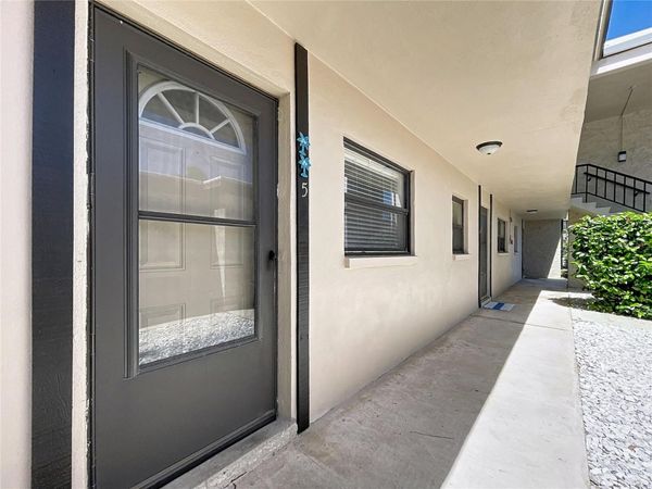 2750 E BAY DRIVE , Unit 5E, LARGO, FL 33771