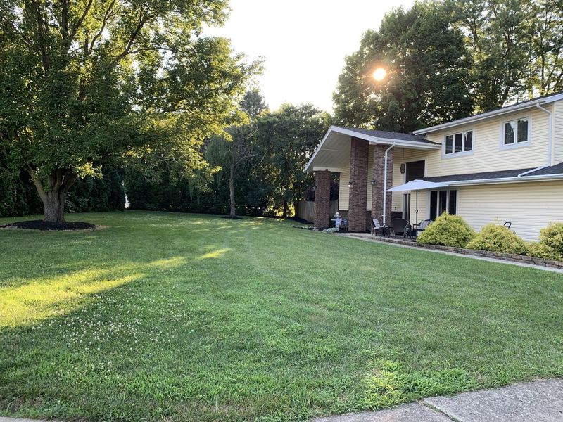 555 Briarwood Court, Troy, OH 45373 Photo 10