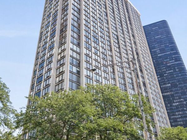 5445 N Sheridan Road, Unit 2008, Chicago, IL 60640