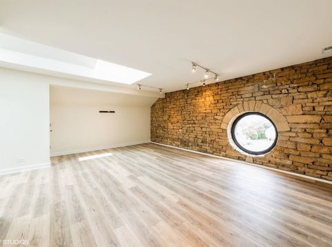Main Photo