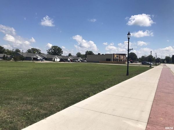 1111 Avenue of the Cities , Silvis, IL 61282
