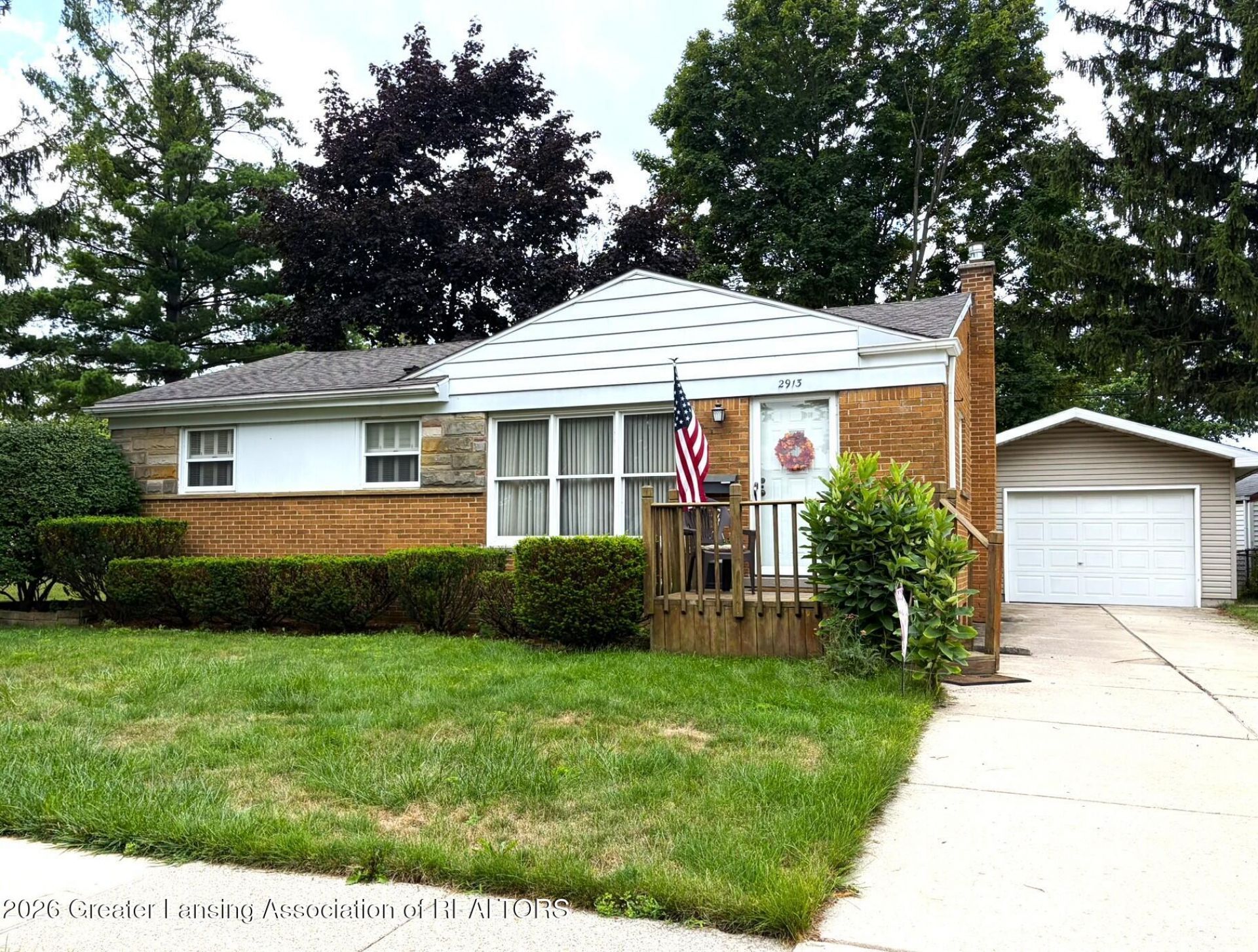2913 Wilson Avenue, Lansing, MI 48906 Main Photo