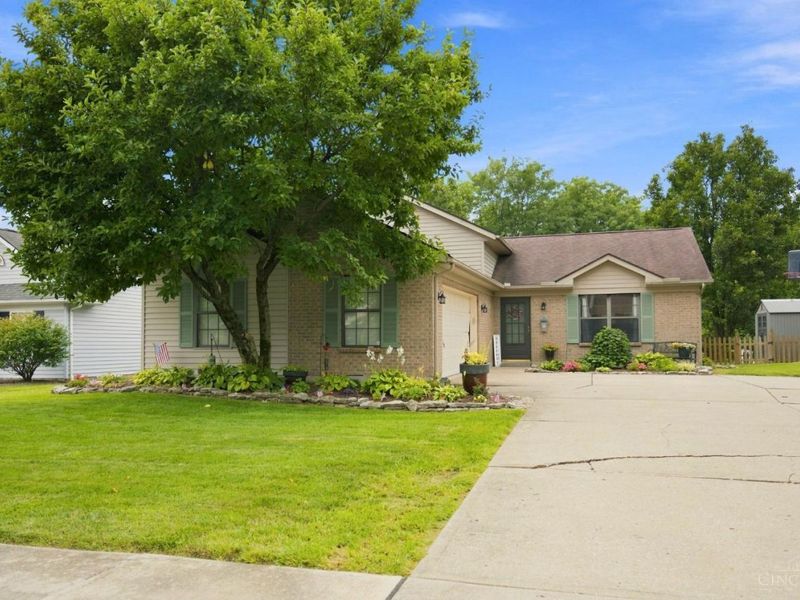 1567 Tollgate Court, Lebanon, OH 45036 Photo 2