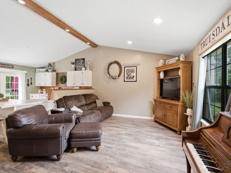1567 Tollgate Court, Lebanon, OH 45036 Photo 4