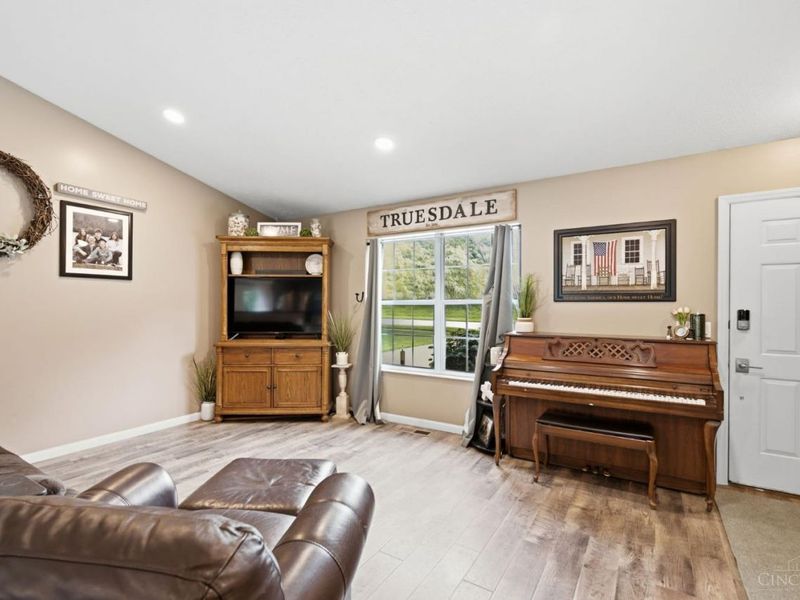 1567 Tollgate Court, Lebanon, OH 45036 Photo 8