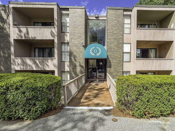 2 Shrewsbury Green Dr, Unit J, Shrewsbury, MA 01545