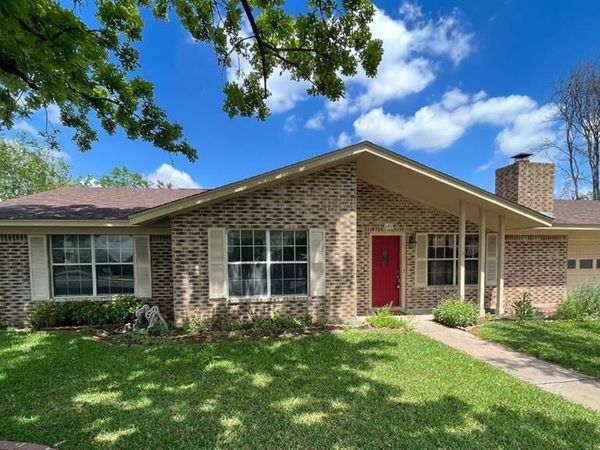 600 Dove Creek DR, Round Rock, TX 78664