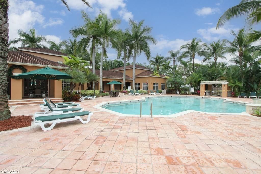 1265 Wildwood Lakes Blvd, Unit 201, Naples, FL 34104 Photo