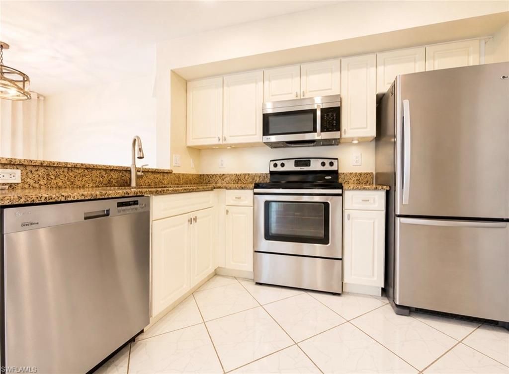 1265 Wildwood Lakes Blvd, Unit 201, Naples, FL 34104 Photo