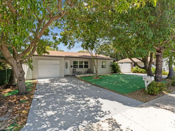 254 SW 8th Street, Dania Beach, FL 33004