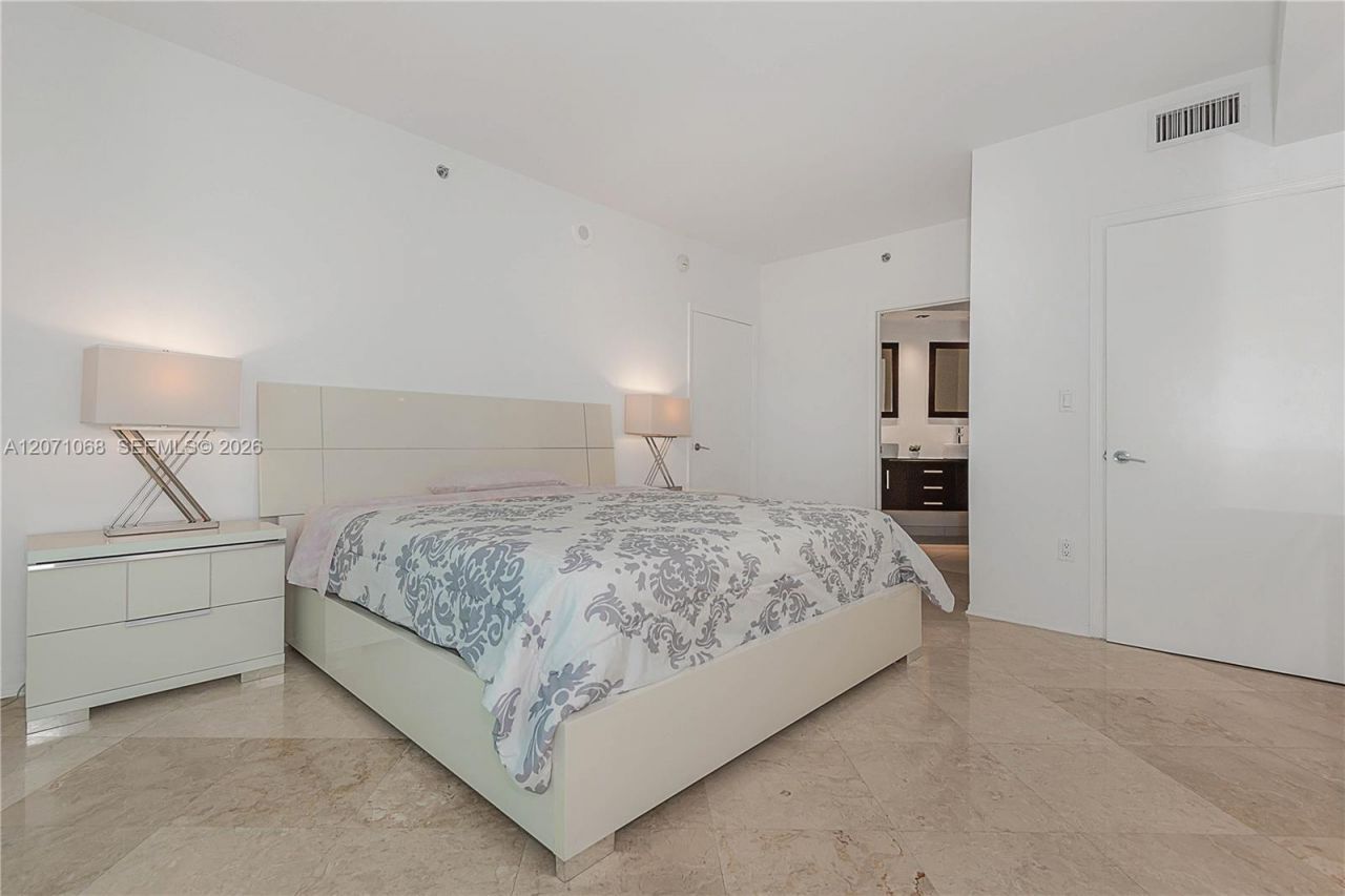 55 SE 6th St, Unit 1507, Miami, FL 33131 Photo