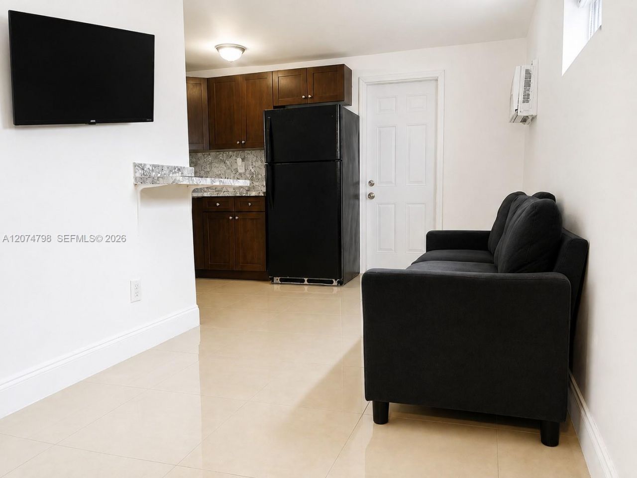 802 NW 3rd Ter, Hallandale Beach, FL 33009 Photo