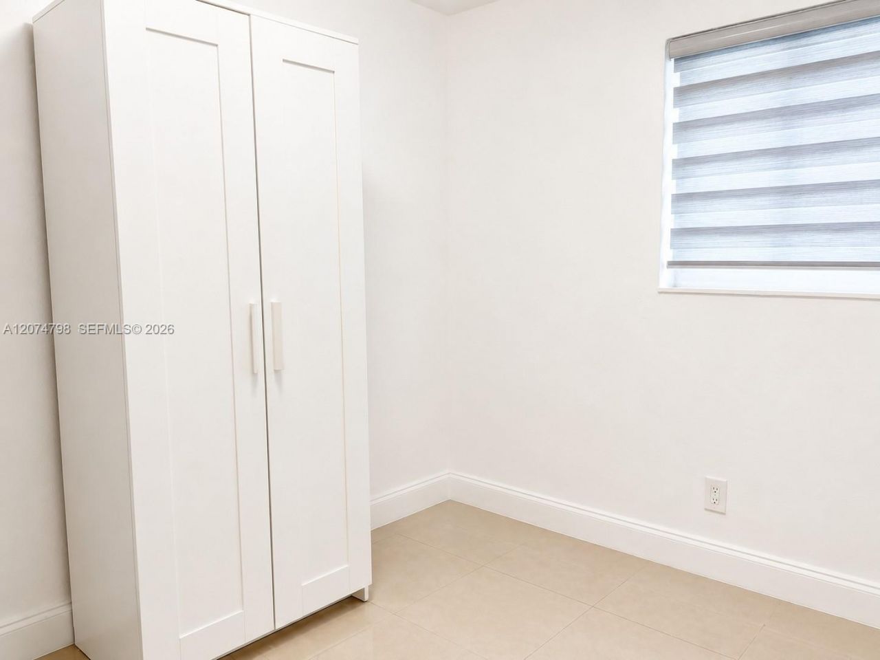 802 NW 3rd Ter, Hallandale Beach, FL 33009 Photo