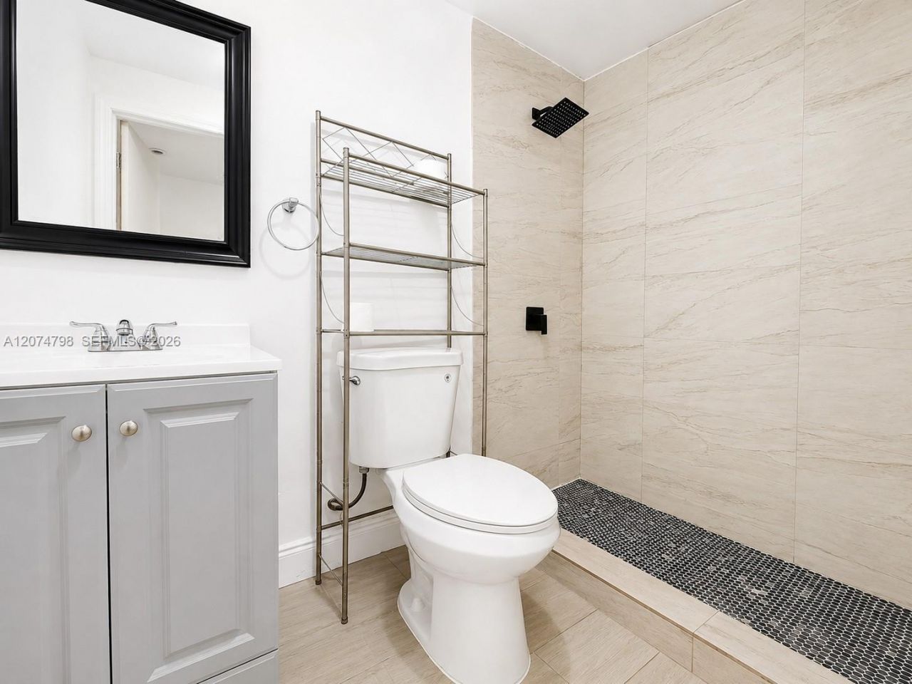 802 NW 3rd Ter, Hallandale Beach, FL 33009 Photo