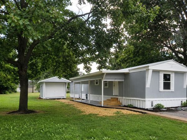 1 PARK STREET , MOUNT HOLLY SPRINGS, PA 17065
