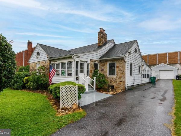 210 S ARLINGTON AVENUE, HARRISBURG, PA 17109