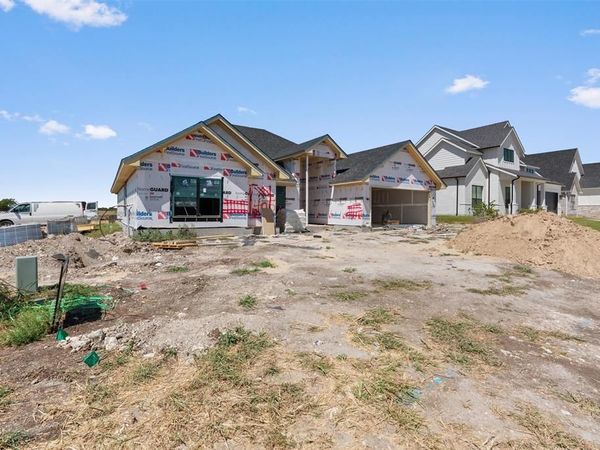 1405 Red Rock Road , Hewitt, TX 76643