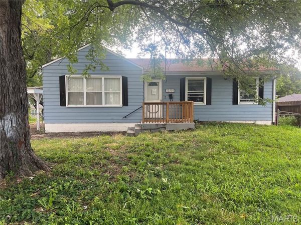 10206 Prince Drive, St Louis, MO 63136
