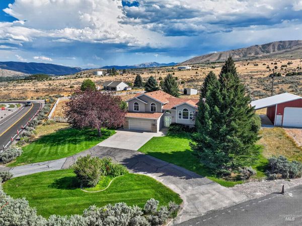 1153 City Creek, Pocatello, ID 83204
