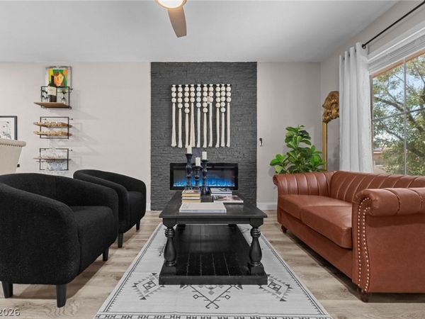 445 Concord Way , Henderson, NV 89015