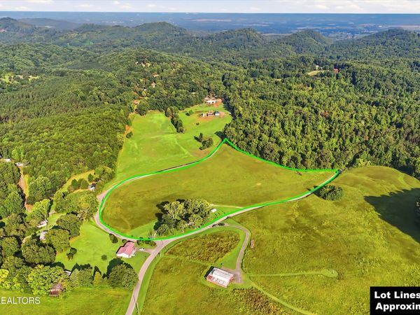 504 Burger Branch Rd, Englewood, TN 37329