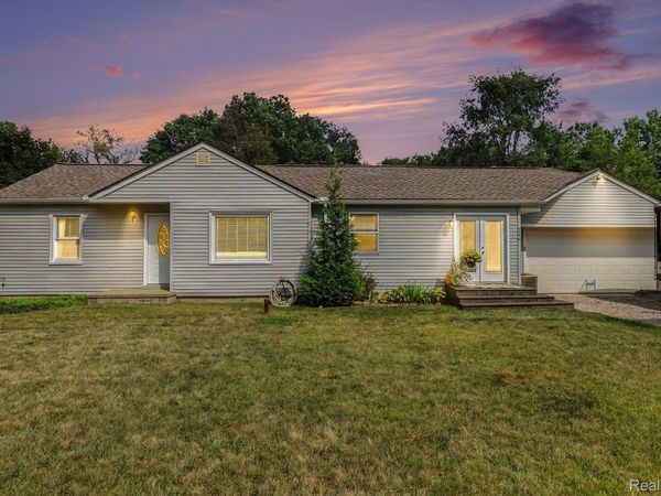 249 S Coats Road , Oxford Township, Mi 48371