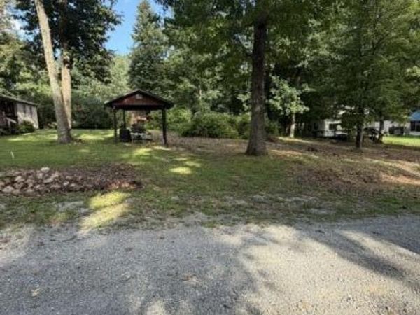 40 Wilderness DR SE, Copper Hill, VA 24079