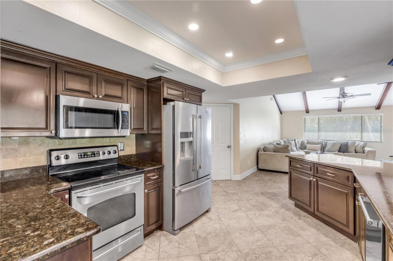 530 Club House Boulevard, New Smyrna Beach, FL 32168 Photo