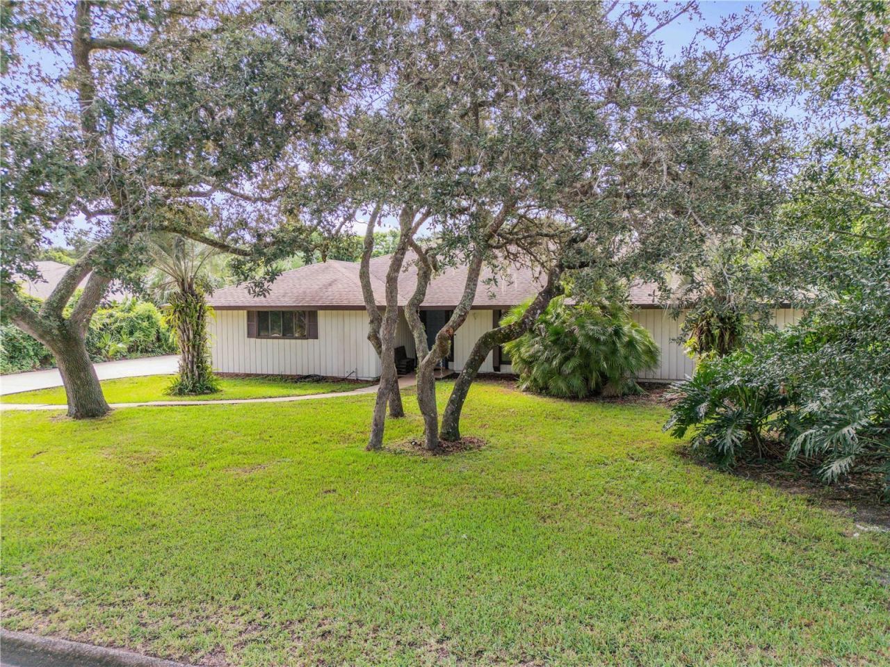 530 Club House Boulevard, New Smyrna Beach, FL 32168 Photo