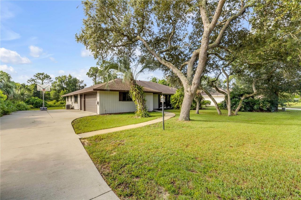 530 Club House Boulevard, New Smyrna Beach, FL 32168 Photo
