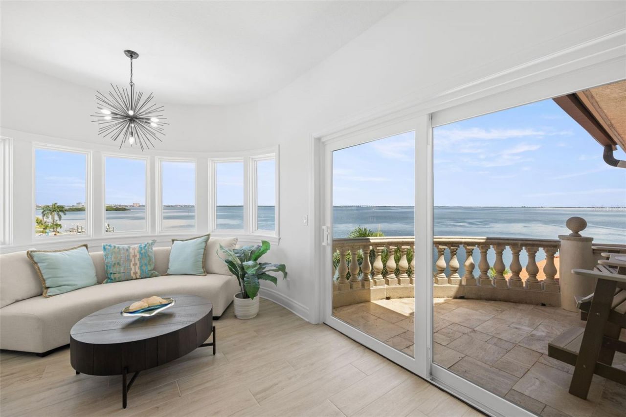 101 9th Street E, Tierra Verde, FL 33715 Photo