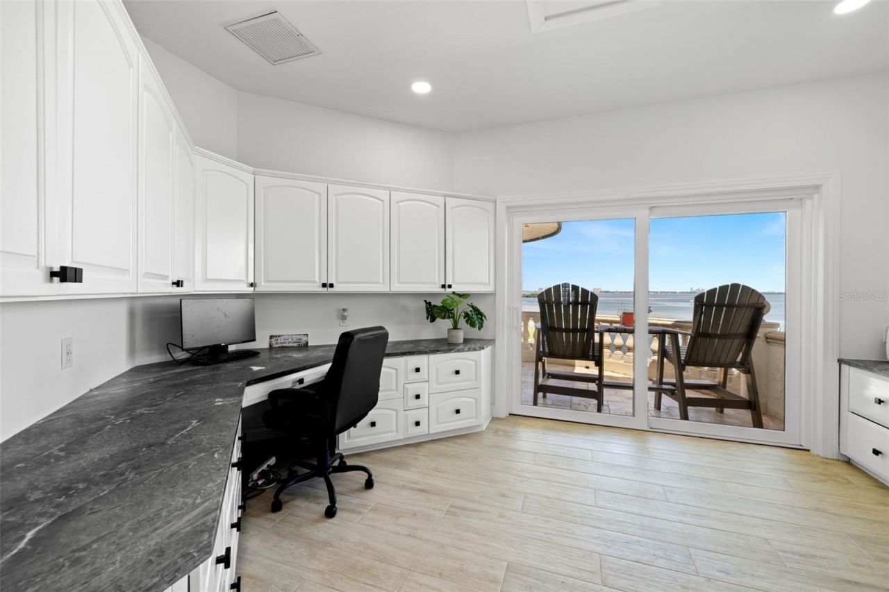 101 9th Street E, Tierra Verde, FL 33715 Photo