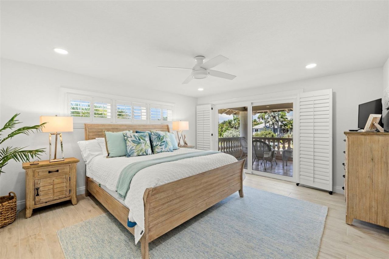 101 9th Street E, Tierra Verde, FL 33715 Photo