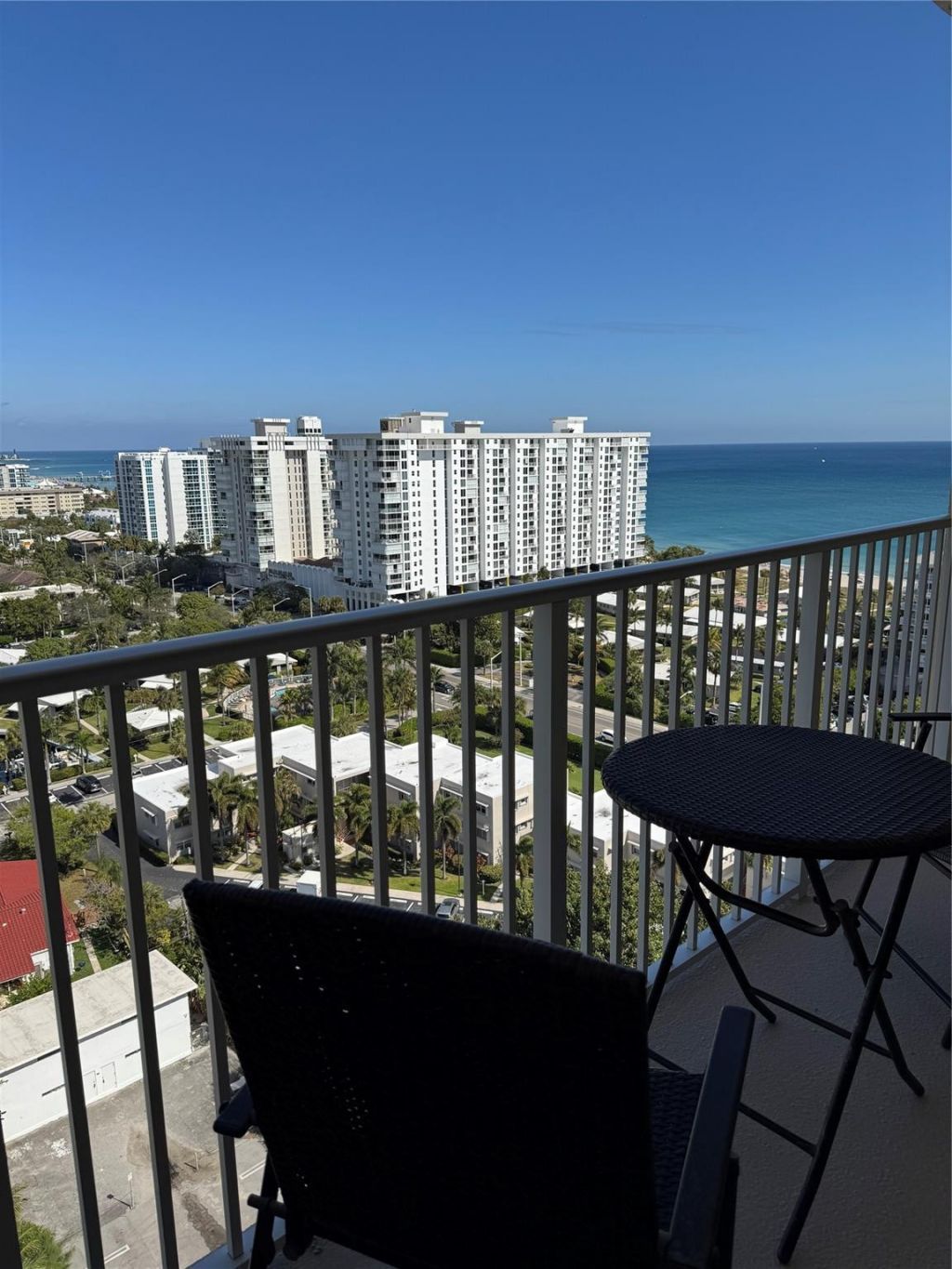 1200 Hibiscus Avenue, Unit PH3, Pompano Beach, FL 33062 Photo