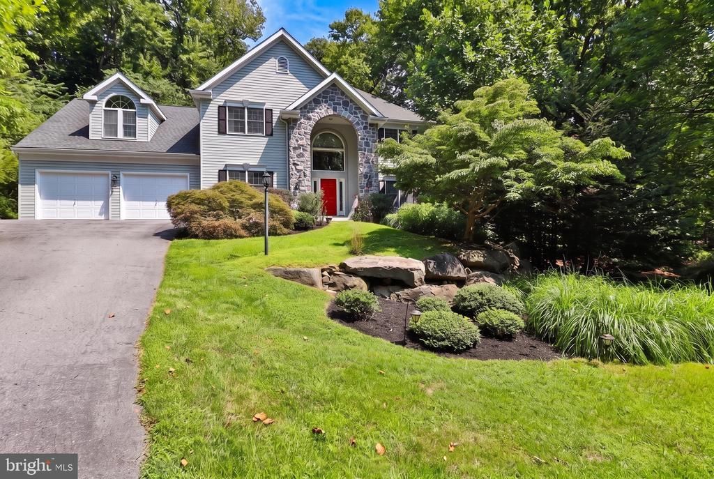 229 POPLAR LANE, ELIZABETHTOWN, PA 17022