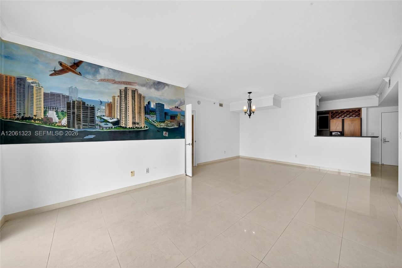 325 S Biscayne Blvd , Unit 2219, Miami, FL 33131 Photo