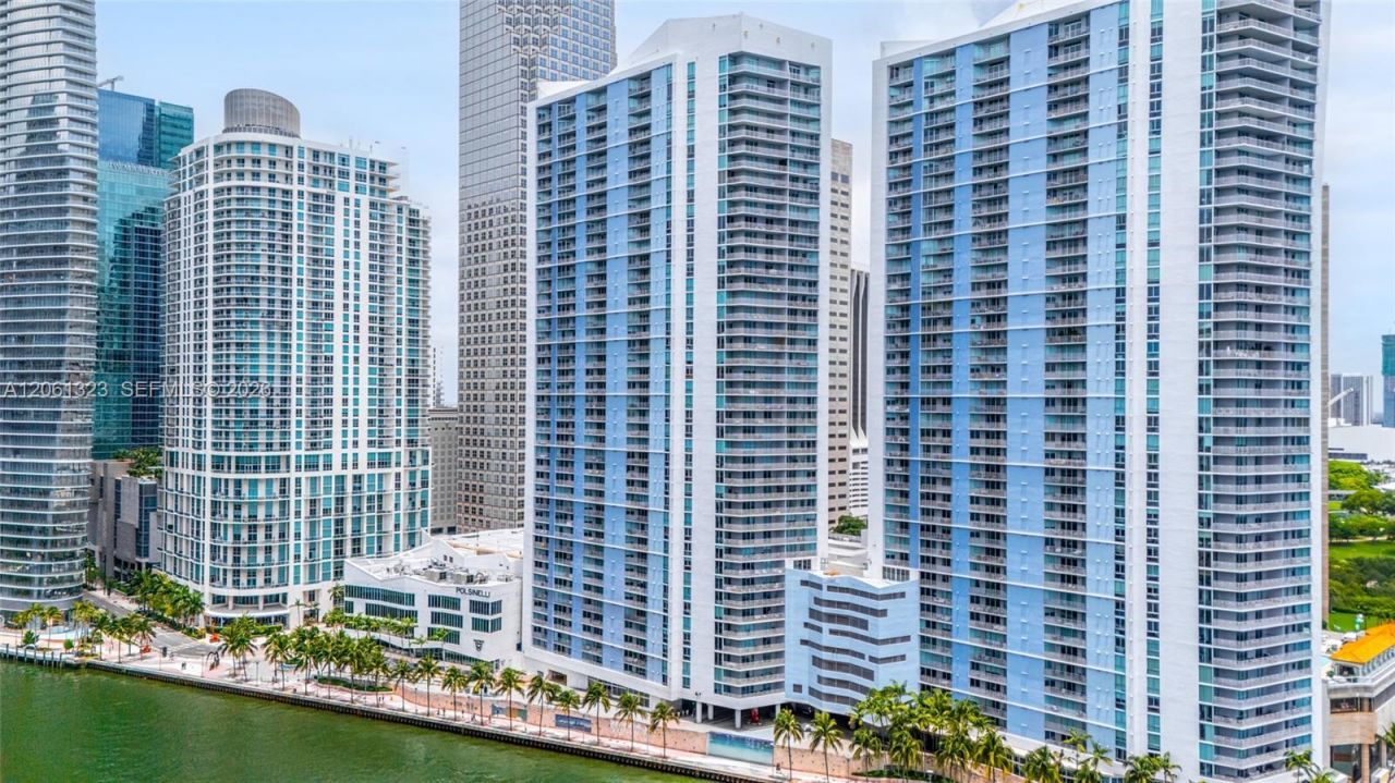 325 S Biscayne Blvd , Unit 2219, Miami, FL 33131 Photo