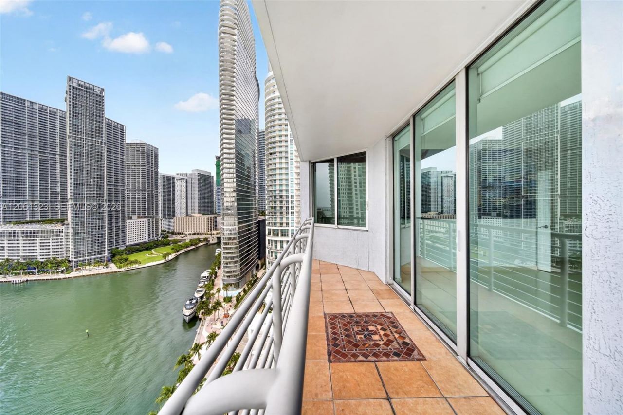 325 S Biscayne Blvd , Unit 2219, Miami, FL 33131 Photo