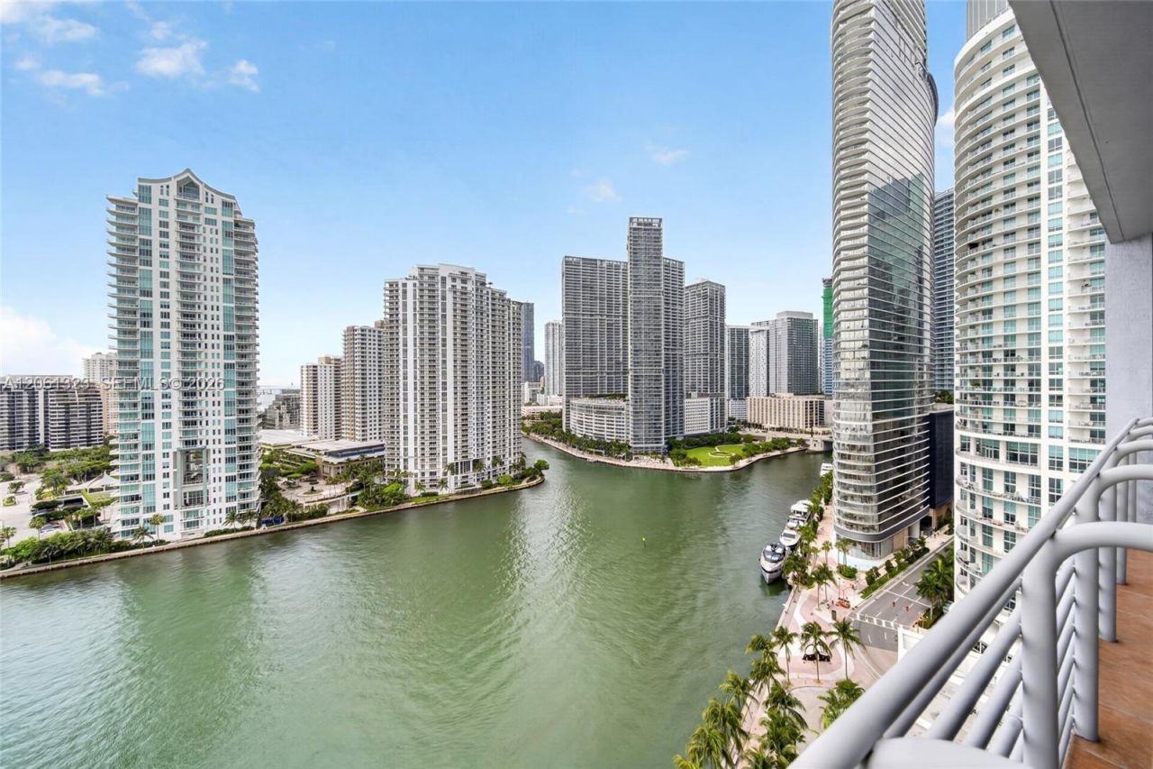 325 S Biscayne Blvd , Unit 2219, Miami, FL 33131 Photo
