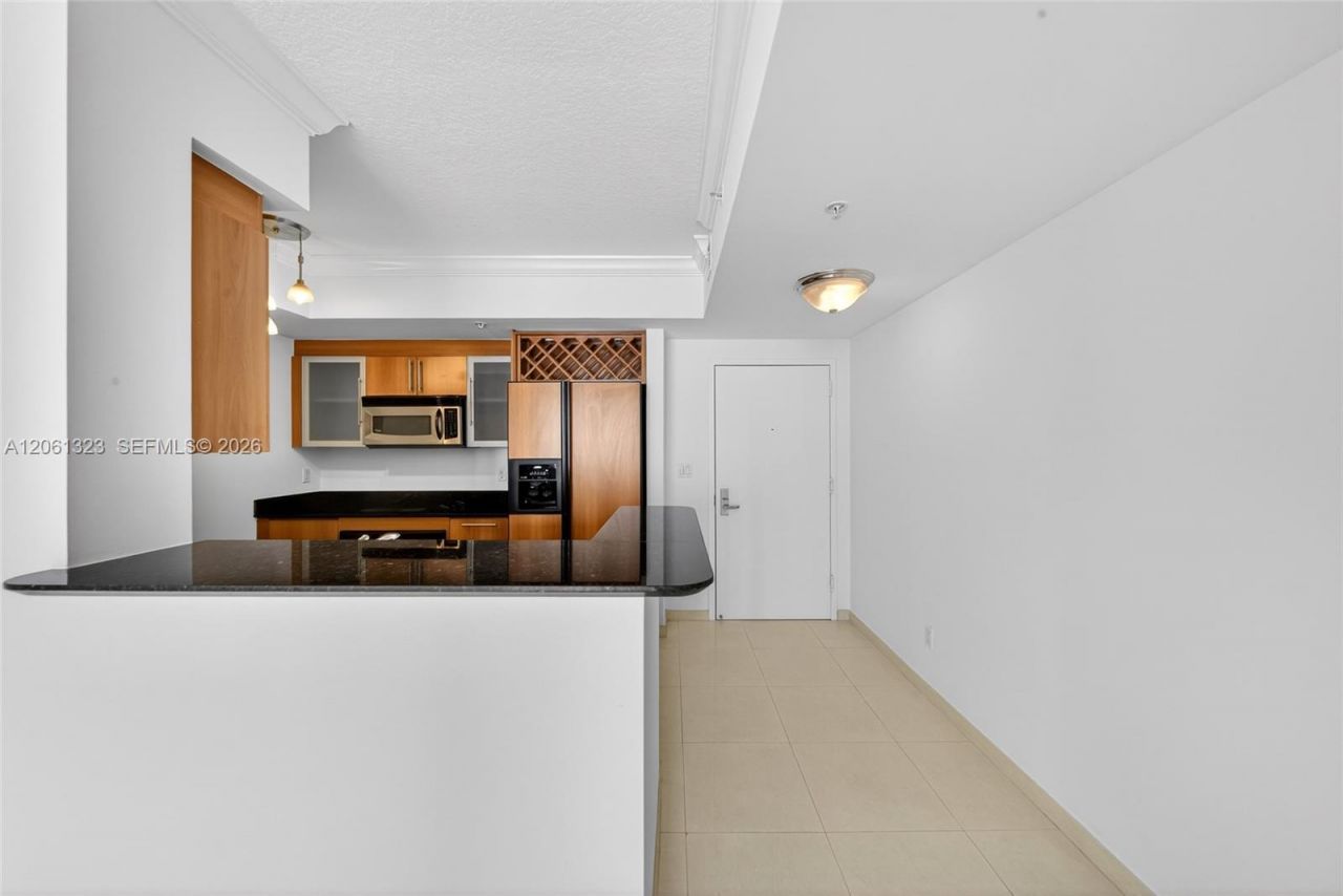325 S Biscayne Blvd , Unit 2219, Miami, FL 33131 Photo