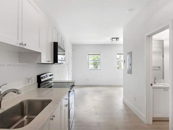 624 Santander Ave, Unit 1, Coral Gables, FL 33134