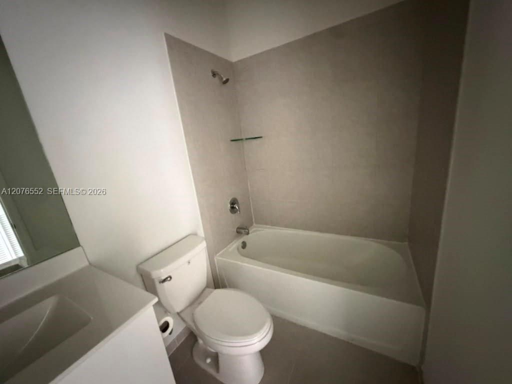 519 NE 208th Ter , Miami, FL 33179 Photo
