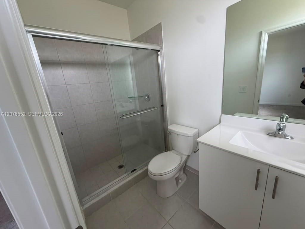 519 NE 208th Ter , Miami, FL 33179 Photo